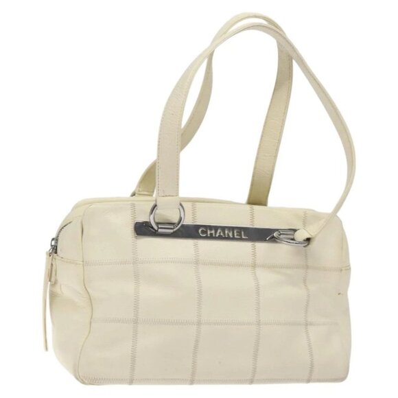 CHANEL Choco Bar Shoulder Bag Grained Calf Skin White Silver CC Auth 130495 - Picture 1 of 16